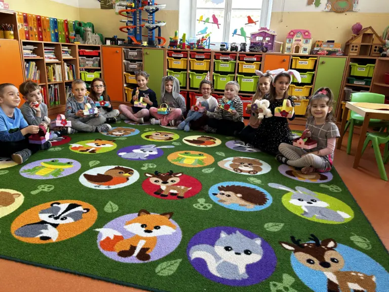 Hľadanie veľkonočného pokladu v materskej škole