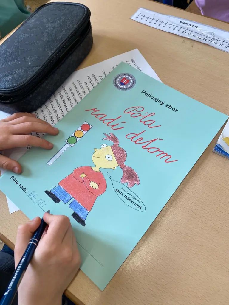 Beseda s policajtkou v 1. ročníku