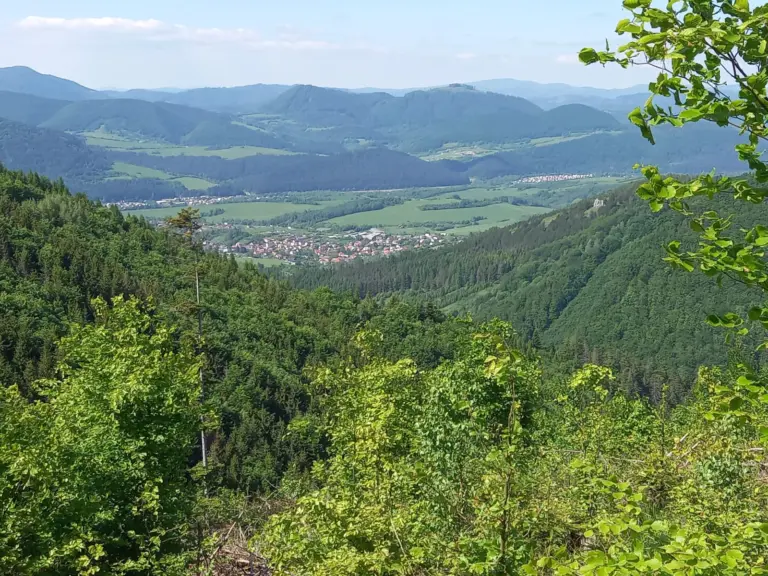 S turistickým krúžkom pohorím Malá Fatra. Chata pod Suchým
