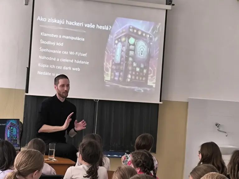 Bezpečne na internete – prednáška pre tretiakov