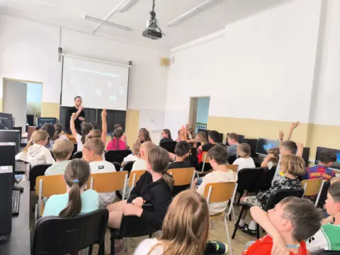 Bezpečne na internete – prednáška pre tretiakov