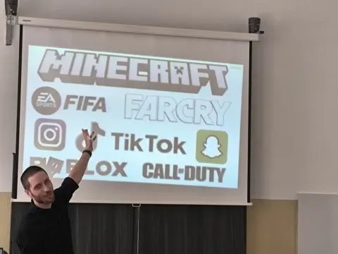 Bezpečne na internete – prednáška pre tretiakov