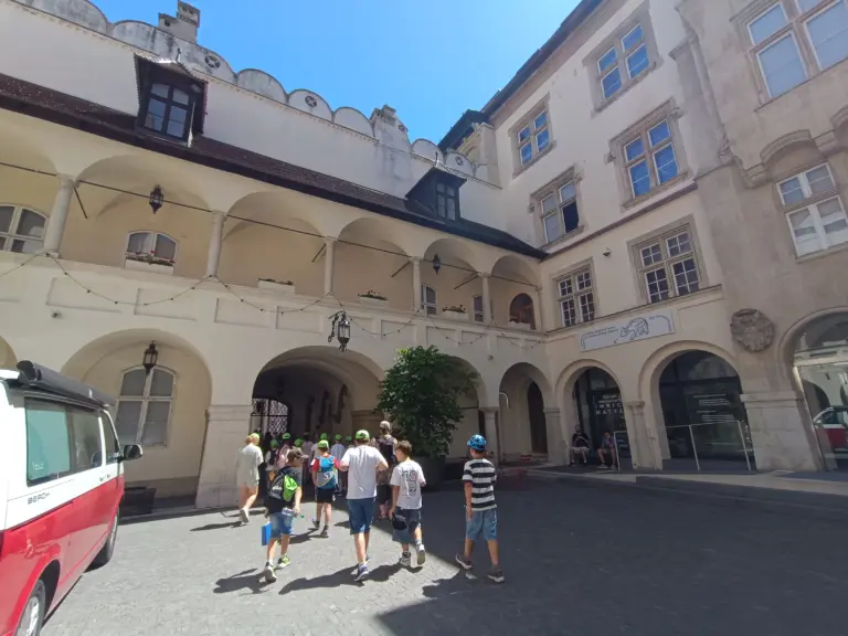 Vlastivedný projekt tretiakov – opäť sme sa stretli, tentoraz v Bratislave……