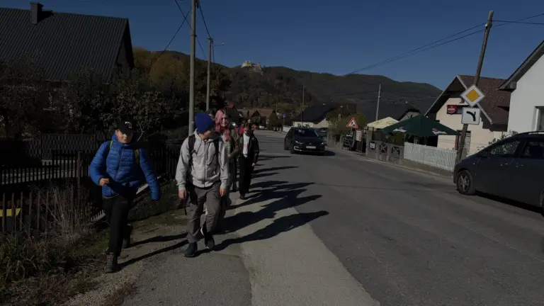 S turistickým krúžkom cez Manínsku a Kostoleckú tiesňavu na Bosmany