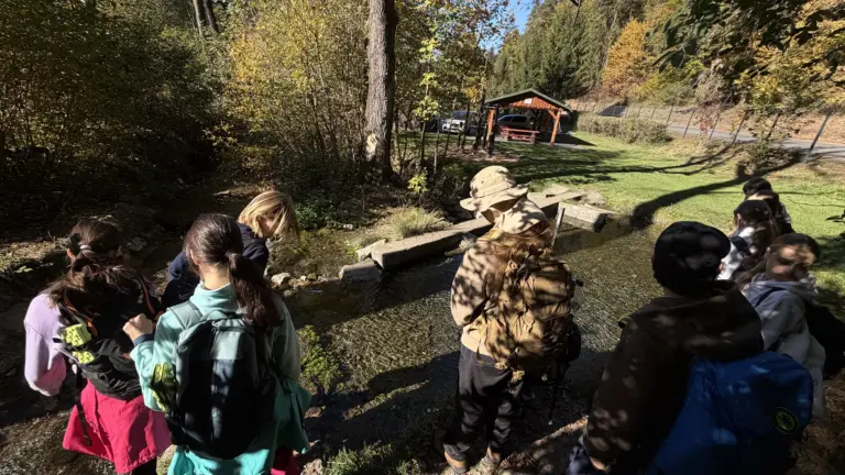 S turistickým krúžkom cez Manínsku a Kostoleckú tiesňavu na Bosmany